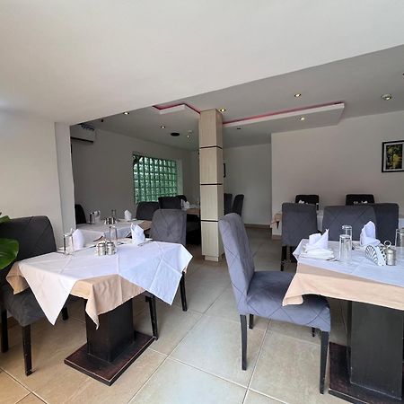 Blackwood Hotels Ikeja Εξωτερικό φωτογραφία